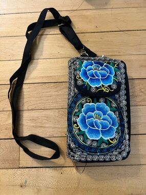 Embroidered Blue Floral Crossbody Bag - Lightweight Women's Shoulder Bag